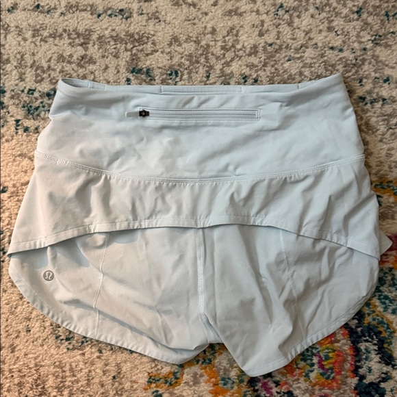 Lululemon Speed Up Short High Rise 2.5” - Picture 3 of 4